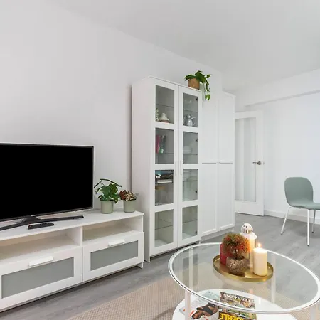 Marques De Urquijo Apartment